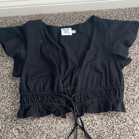 Princess Polly Tops - Princess Polly black crop top